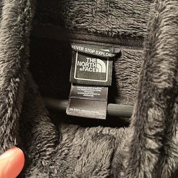 Women’s XXL north face soft and fuzzy full zip jacket - Picture 2 of 4